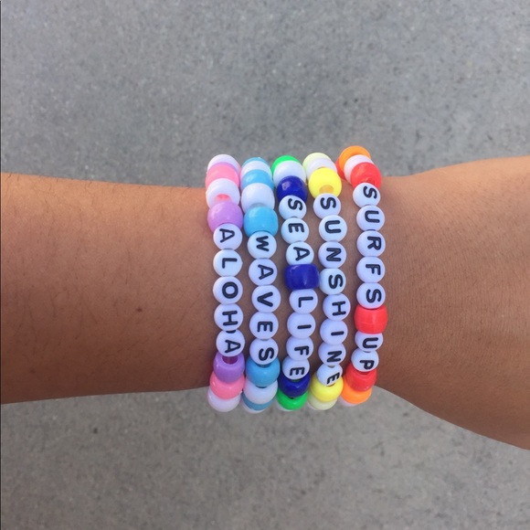 Jewelry - NWT Beaded friendship bracelets